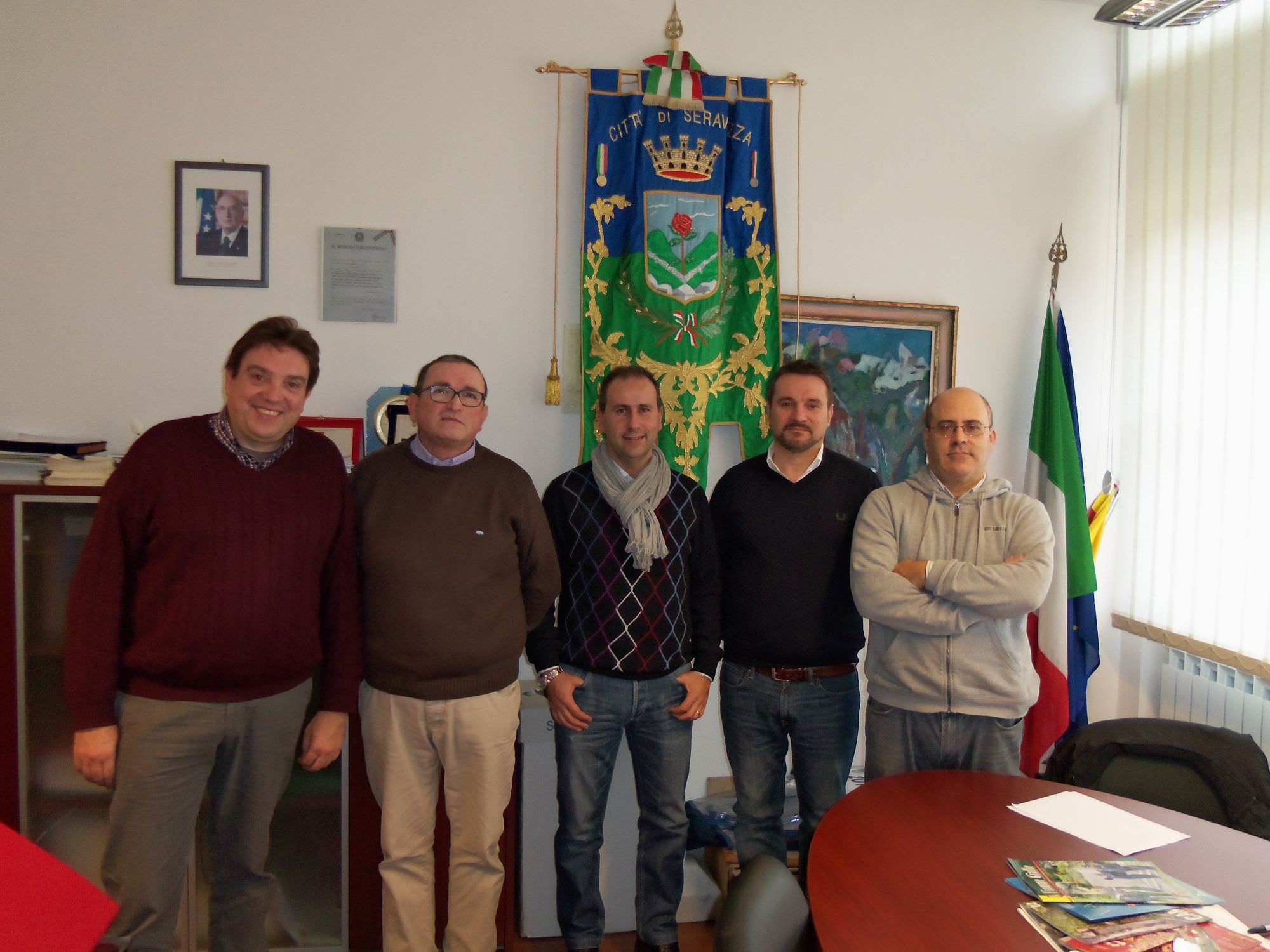 “I sindaci versiliesi sollecitino la Regione Toscana nella promozione della nostra zona”