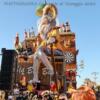 I giganti del Carnevale sfilano in Cittadella a Viareggio