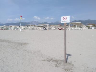 Revocato il divieto balneazione per il tratto di costa a Marina di Pietrasanta 